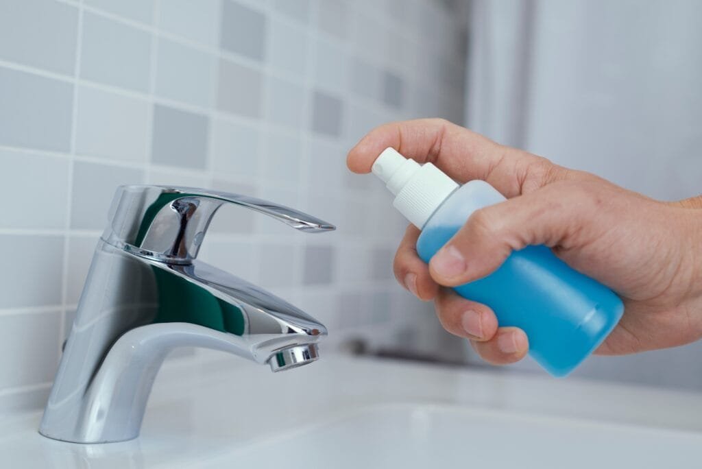 COMMERCIAL CLEANING SERVICES disinfecting and sanitizing service in woodbridge nj to maintain a healthy environment