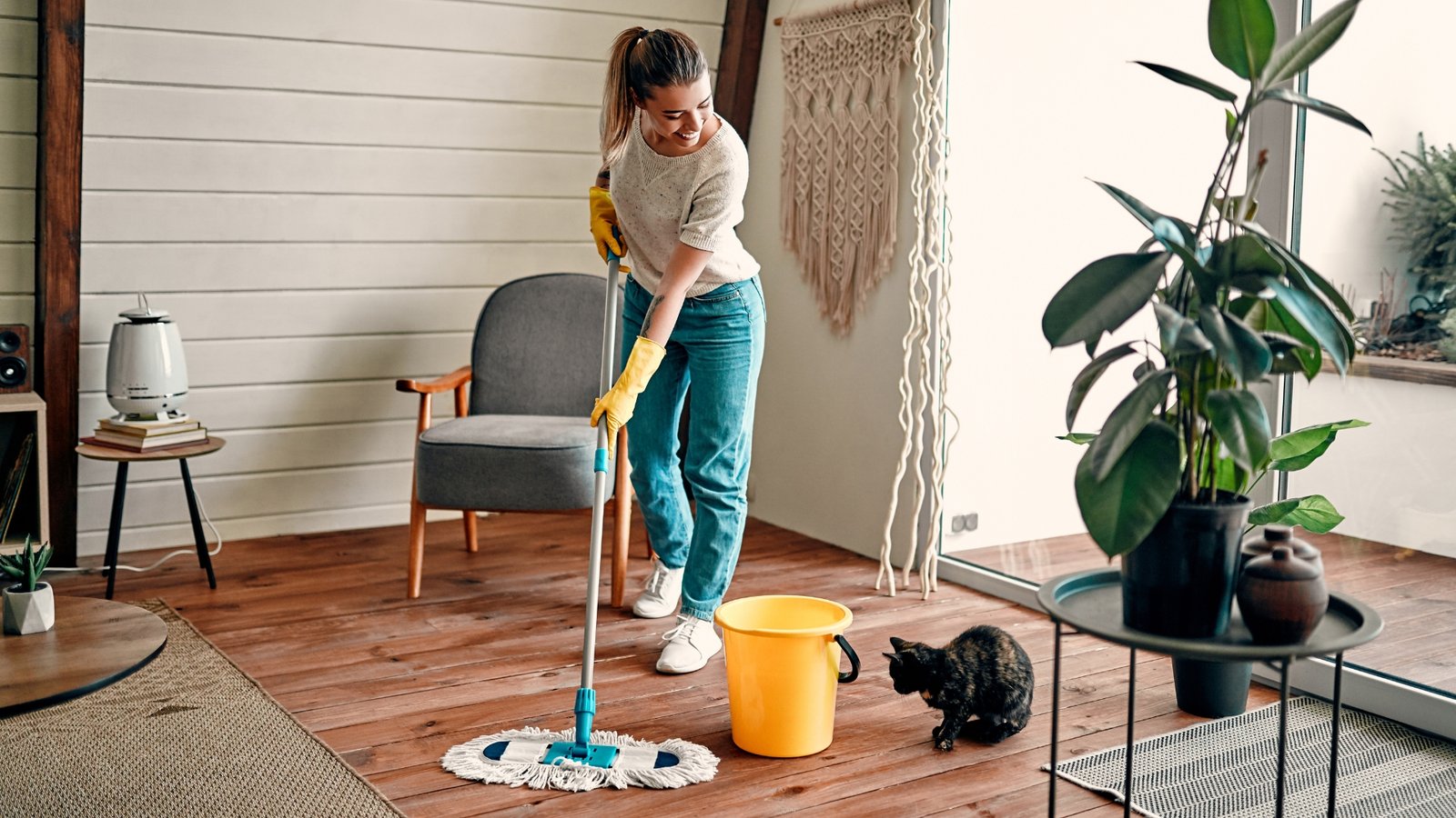 weekend cleaning hacks for busy livingston and millburn homeowners home cleaning